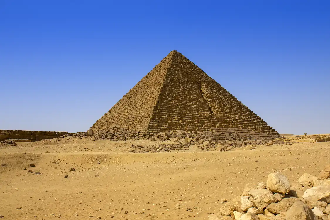 Hotels near Pyramid of Menkaure