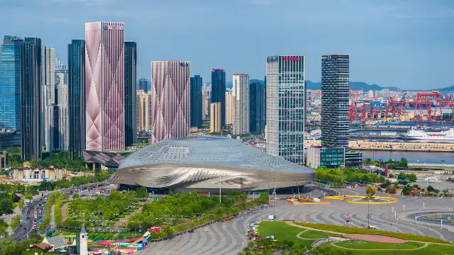 鄰近東港音樂噴泉廣場的酒店