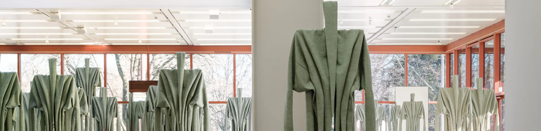 Sandra Mujinga's solo exhibition "Skin to Skin" | Belvedere 21