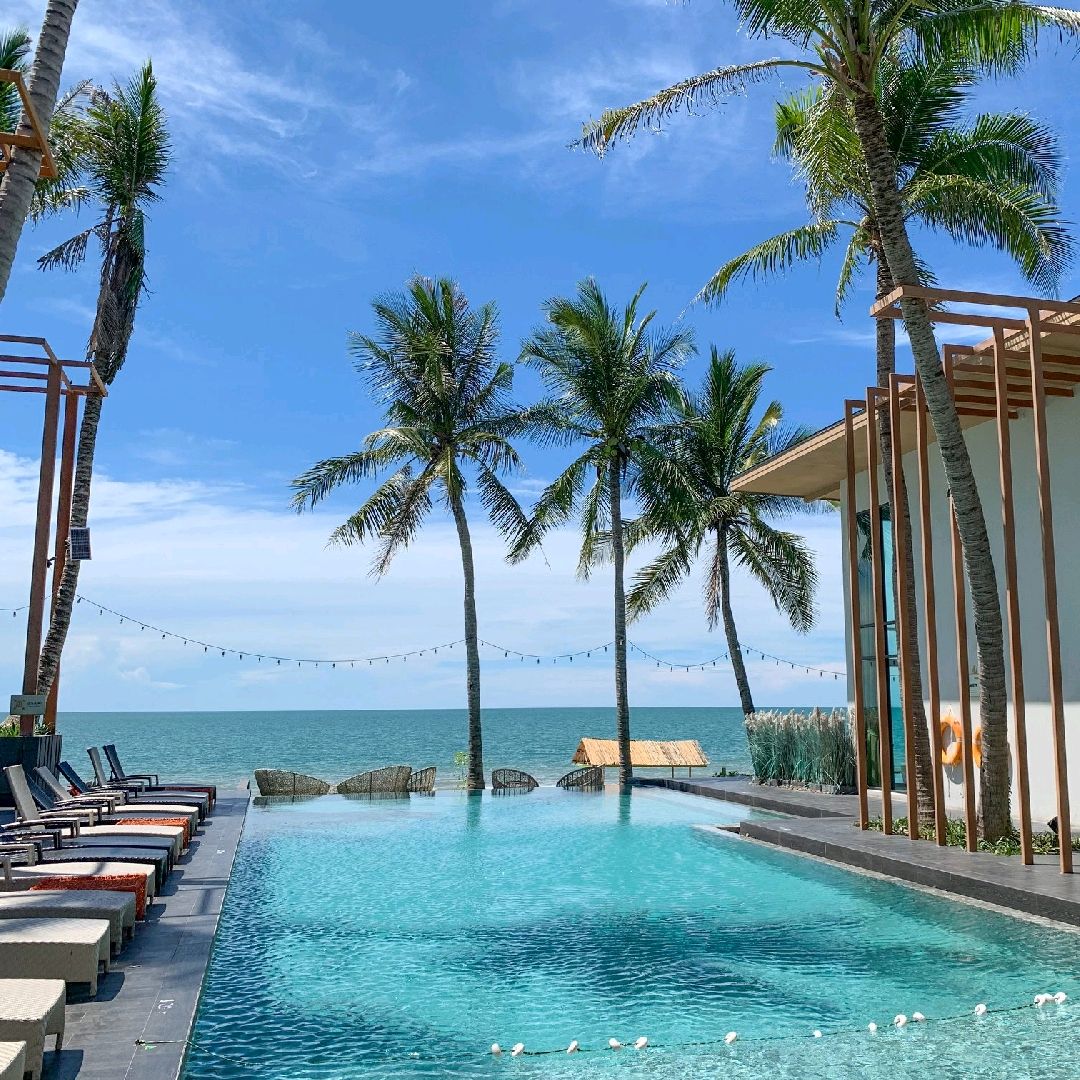 Eco Cozy Beachfront Resort Chaam | Trip.com ชะอำ