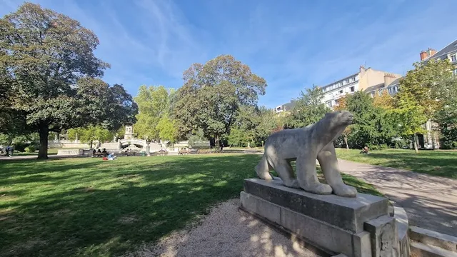 Darcy Garden