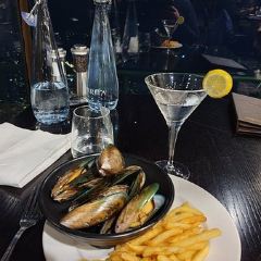 Stratosfare Restaurant & Bar 여행 사진