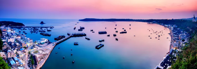 Hotels in Beihai With Parking