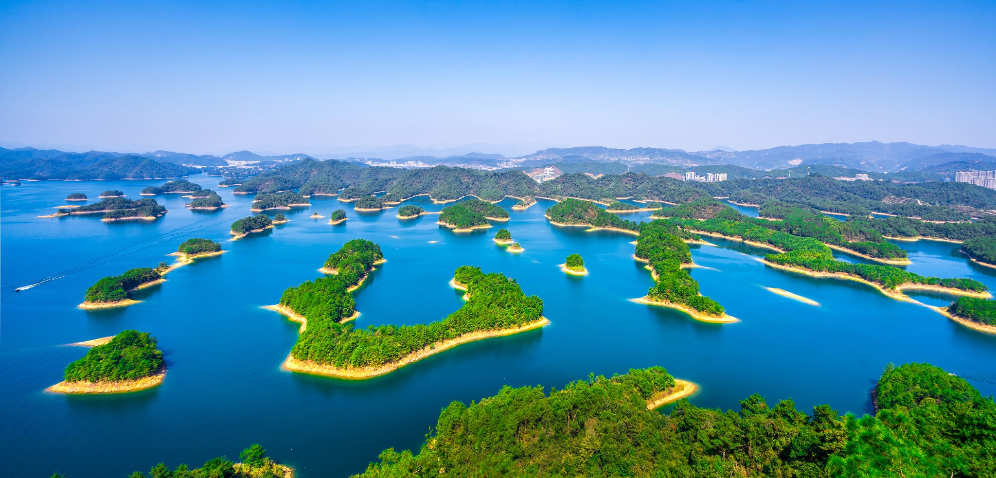 杭州千島湖中心湖區+梅峰島純玩一日遊【上門接 船遊中心湖區】