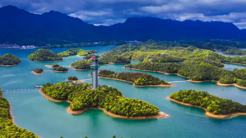 Hotels near Lushan Xihai Lake Island Ecological Tourist Area