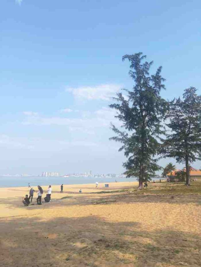 假日海灘