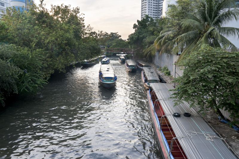 Khlong Saen Saep