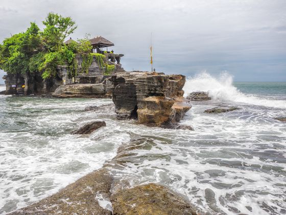 TANAH LOT TEMPLE