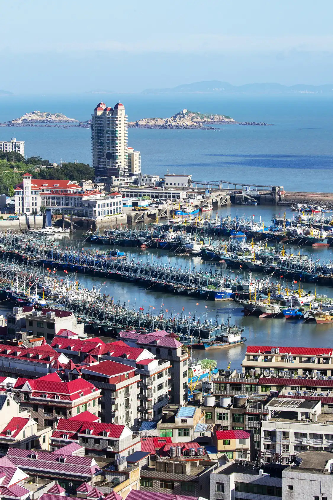 Hotels near Huangqi Peninsula