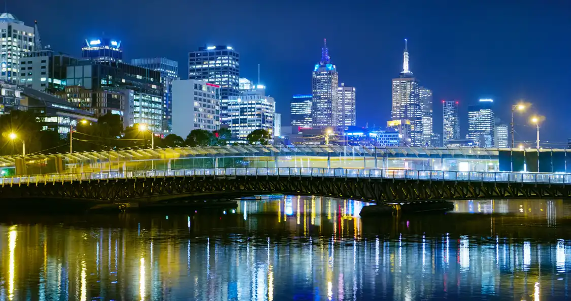 Hotel dekat Spencer Street Bridge