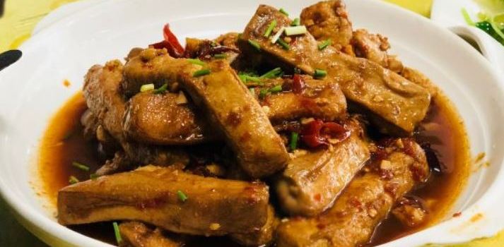 YI CHENG TU CAI GUAN NONG GU SI FANG CAI