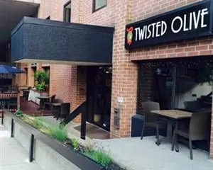 Twisted Olive