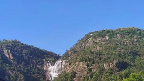 Tiantai Mountain Waterfall