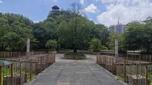 Yinghong Qingfeng Park
