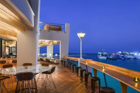 B-LOUNGE