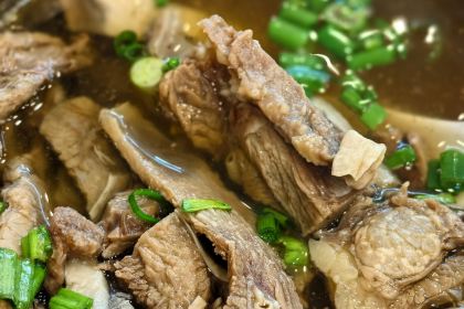 老牌依強牛肉店（達道總店）