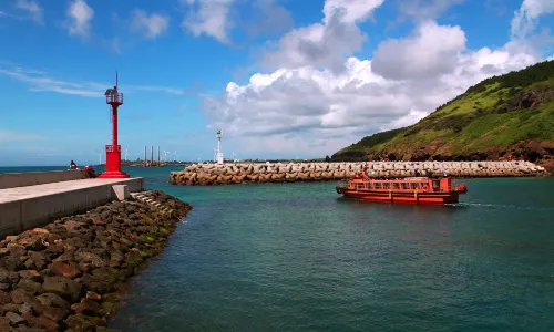 Sightseeing Boats in Jeju Island