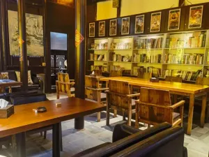 梦境托管所·国潮酒馆(小西湖店)