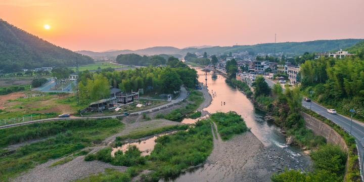 Yueliangwan Scenic Area