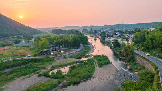 Scenic Area of Yueliangwan