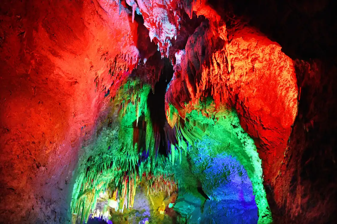 Hotel in zona Tiangu·Natural Underground Gallery