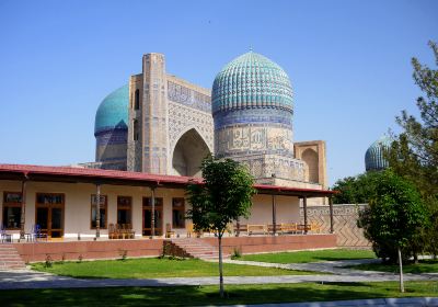 Bibi-Khanym Mosque