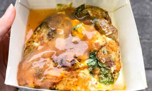 Yuan Huan Bian Oyster Omelet