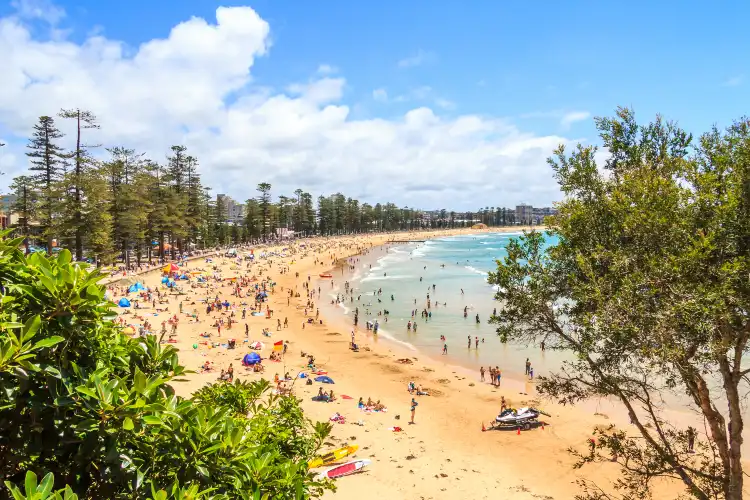 Hotels near Manly Beach