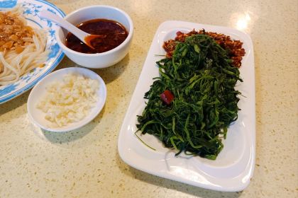 Dajijianglvrouhuang Noodle House