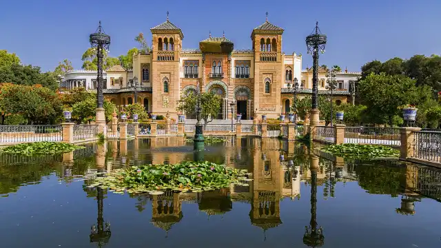 Hotels near Parque de Maria Luisa