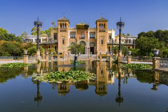 Hotels near Parque de Maria Luisa