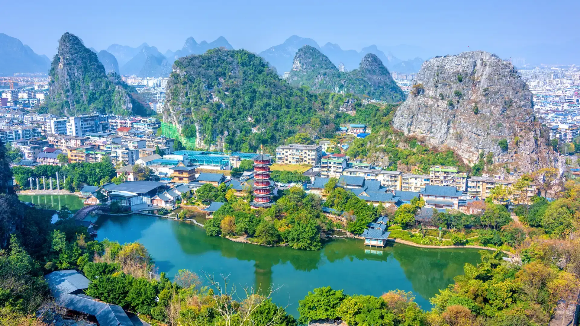 鄰近木龍湖景區的酒店