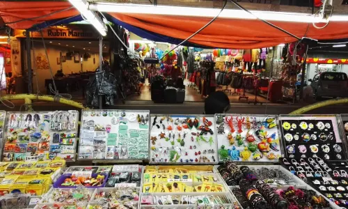 Pasar Malam Batu Feringghi