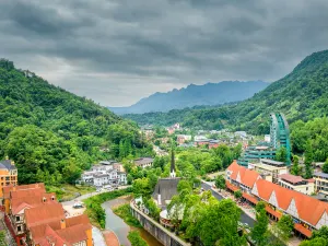 Huashuiwan Hot Spring Resort Area