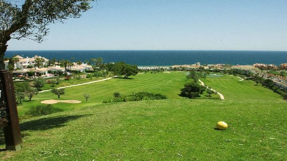 La Duquesa Golf Country Club