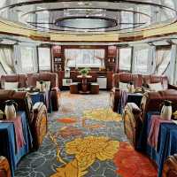 Luxurious cruise ride 