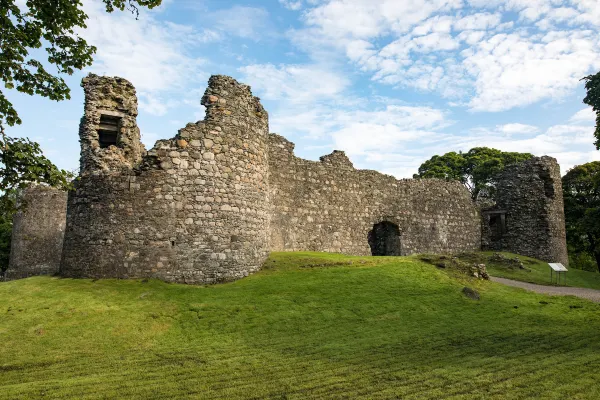 Hotels near Urquhart Castle