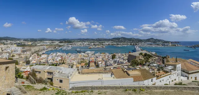 Un recorrido por Ibiza a través de sus mejores playas y calas