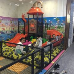 大东家火锅店 여행 사진