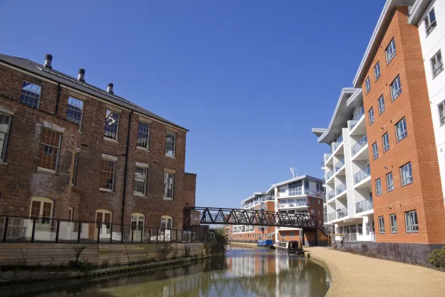 Hotels near Poyle pump