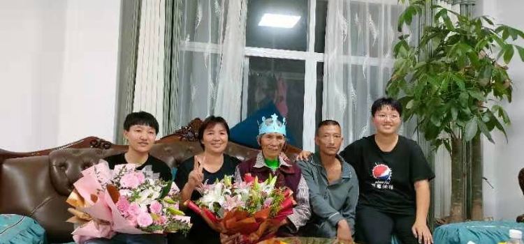 KA XI YA MIAN BAO HONG BEI FANG KAI YUAN JIE DIAN