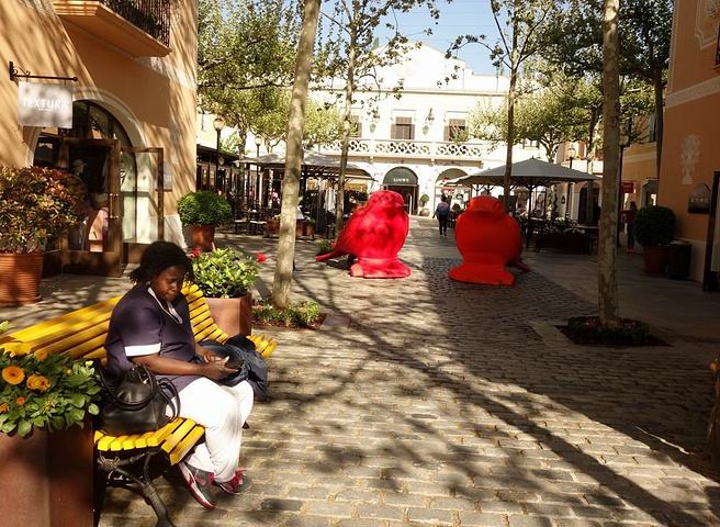 Shopping itineraries in La Roca Village in February updated in