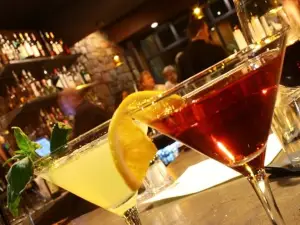 Independent Restaurant & Bar