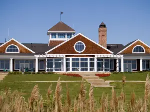 Lighthouse Sound Restaurant