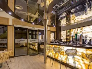 Qubba Gastrobar by Hotel Saray