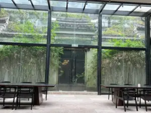 Zou-Ma-Lou Restaurant