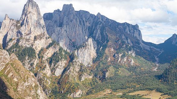 zha ga na shi men guan jing tai