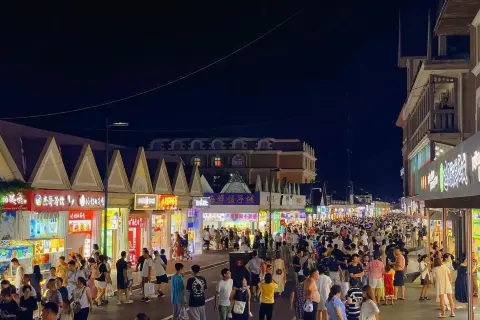 Liuzhuang Night Market