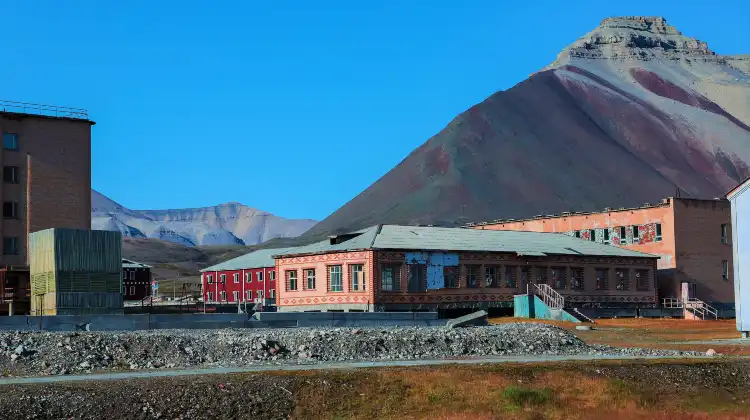 3-Star Hotels in Svalbard, Norway