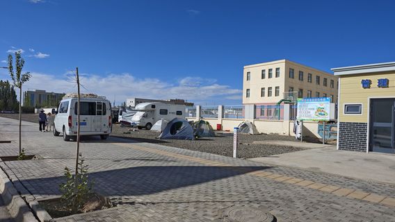 mang ya shi guang ming lu fang che ting fang dian